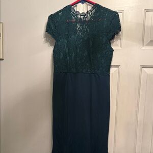 Elegant Green Lace-Top Sheath Dress
